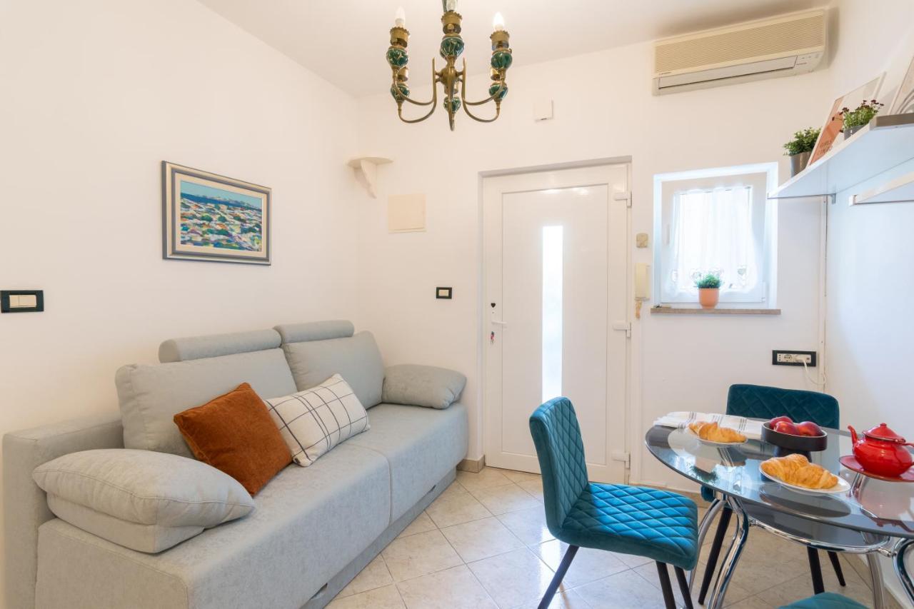 Secret Garden Apartment Poreč Buitenkant foto