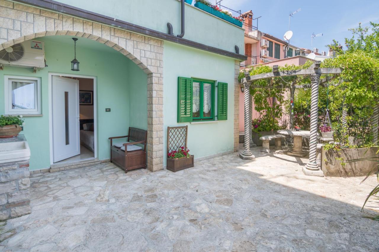 Secret Garden Apartment Poreč Buitenkant foto